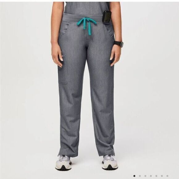 Figs Technical Collection Kade Cargo Scrub Pants - Picture 1 of 14
